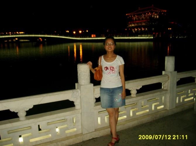 刘丛聪  英语教师