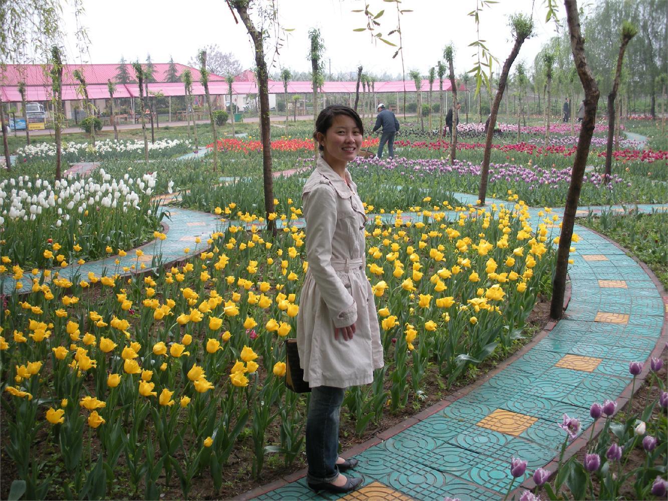 李巍巍  英语教师