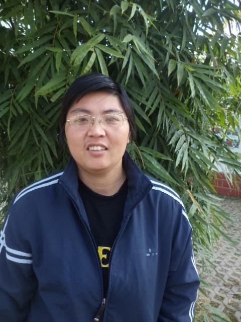 体育教师  刘素默