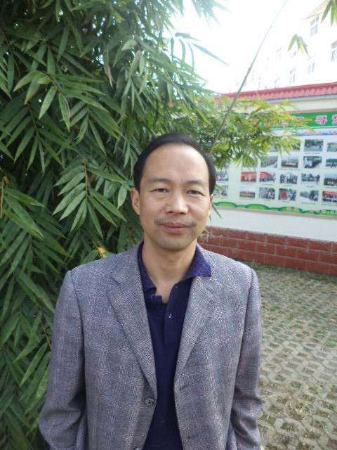 英语高级教师  姬付钦