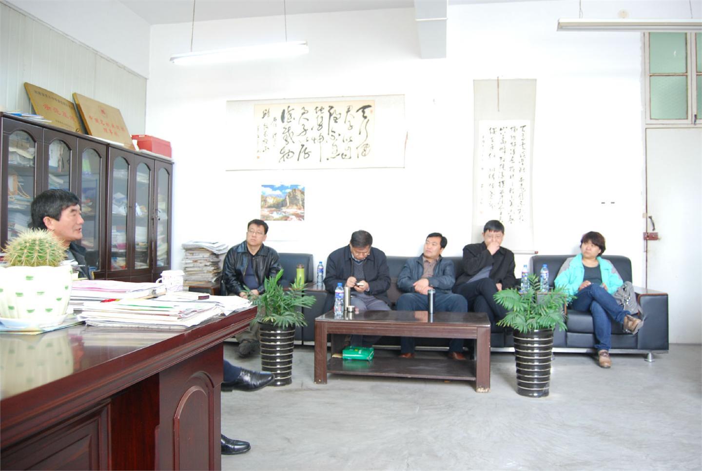 北京昌平中学来我校参观