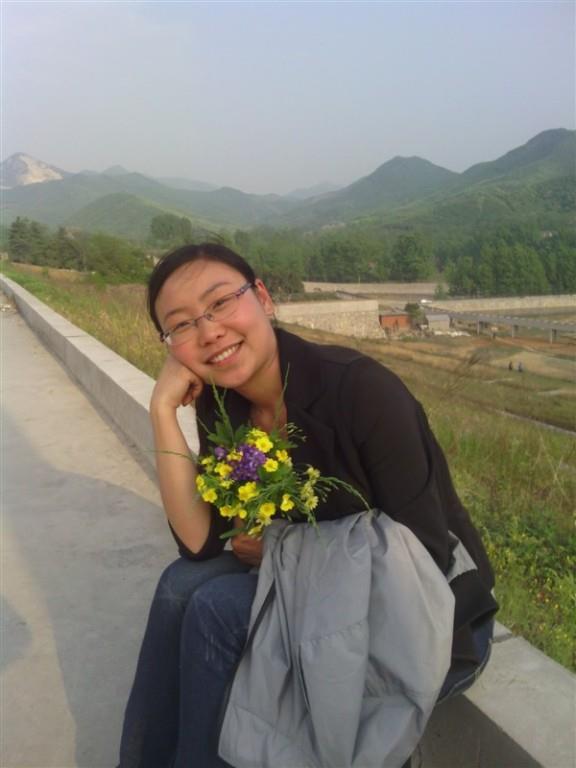 洪珊珊 英语教师