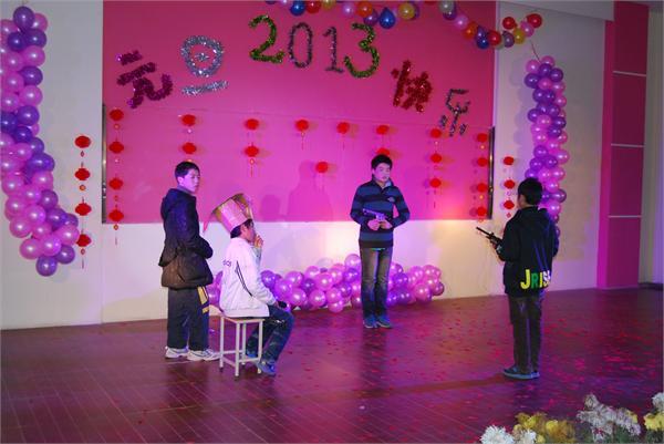 2013年我校初中部元旦晚会（三）