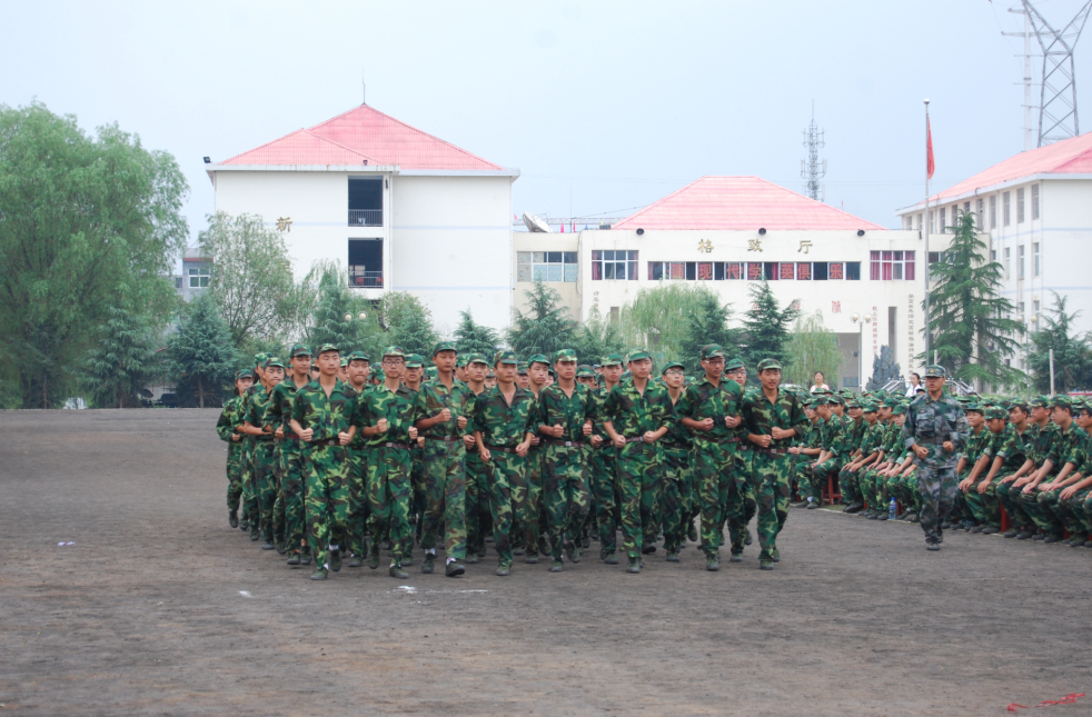 2014年10届高一新生军训