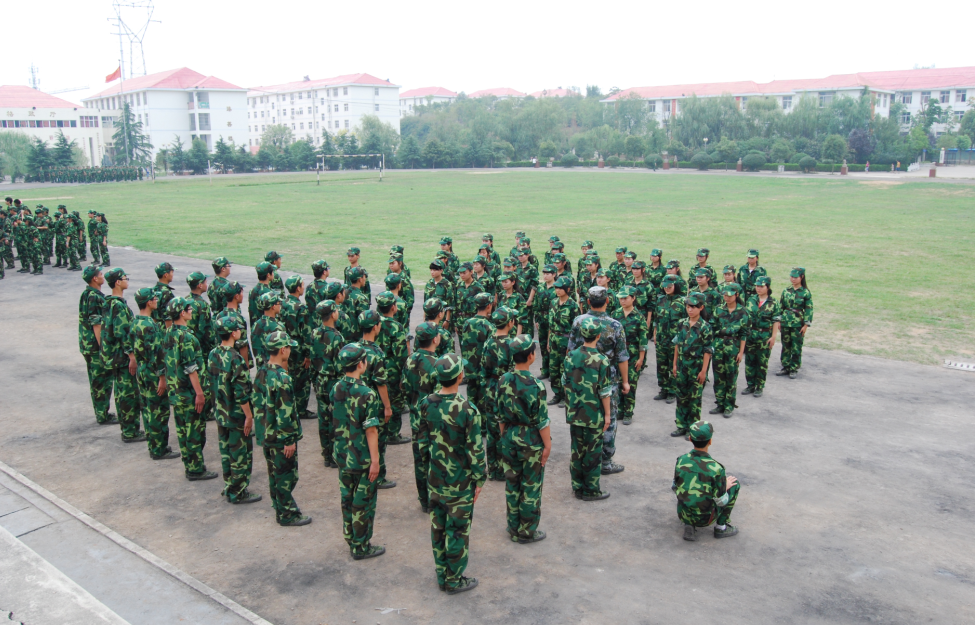 2014年10届高一新生军训