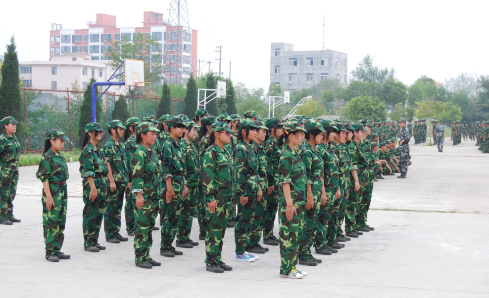 2014年10届高一新生军训